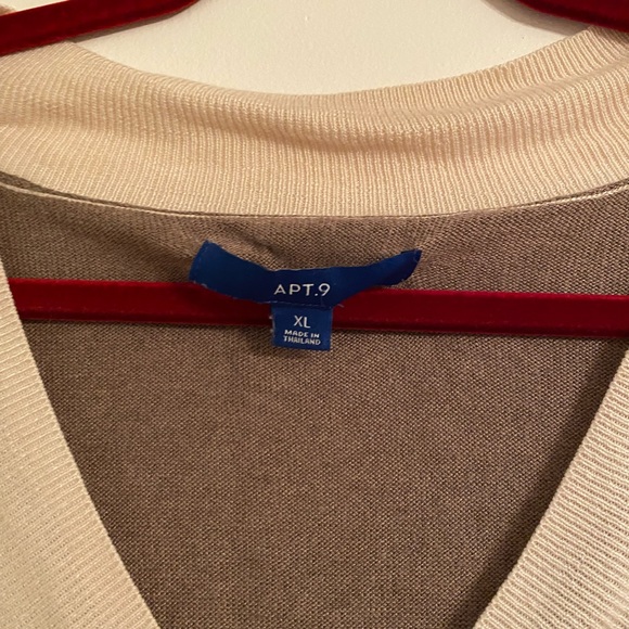 Apt .09 sweater - Picture 2 of 5